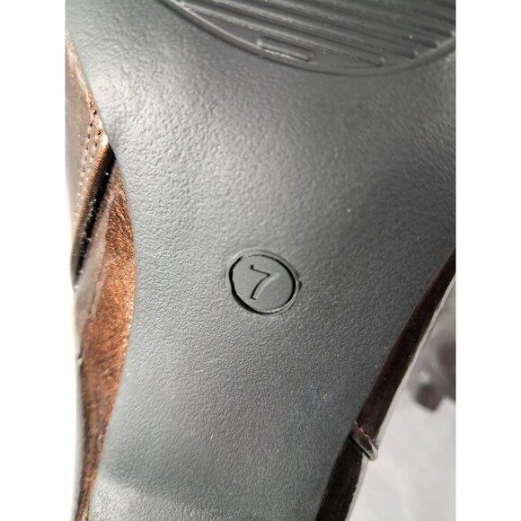 EST. 1946  Brown Faux Patent Leather Textured Square Toe Kitten Heels  Size 7M - Picture 10 of 11